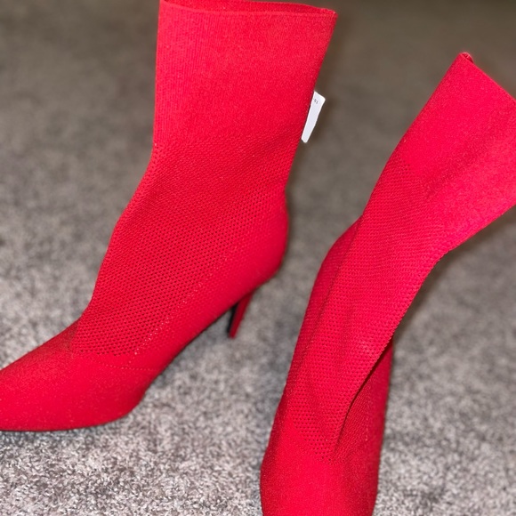 Cute Red Booties - Picture 2 of 2